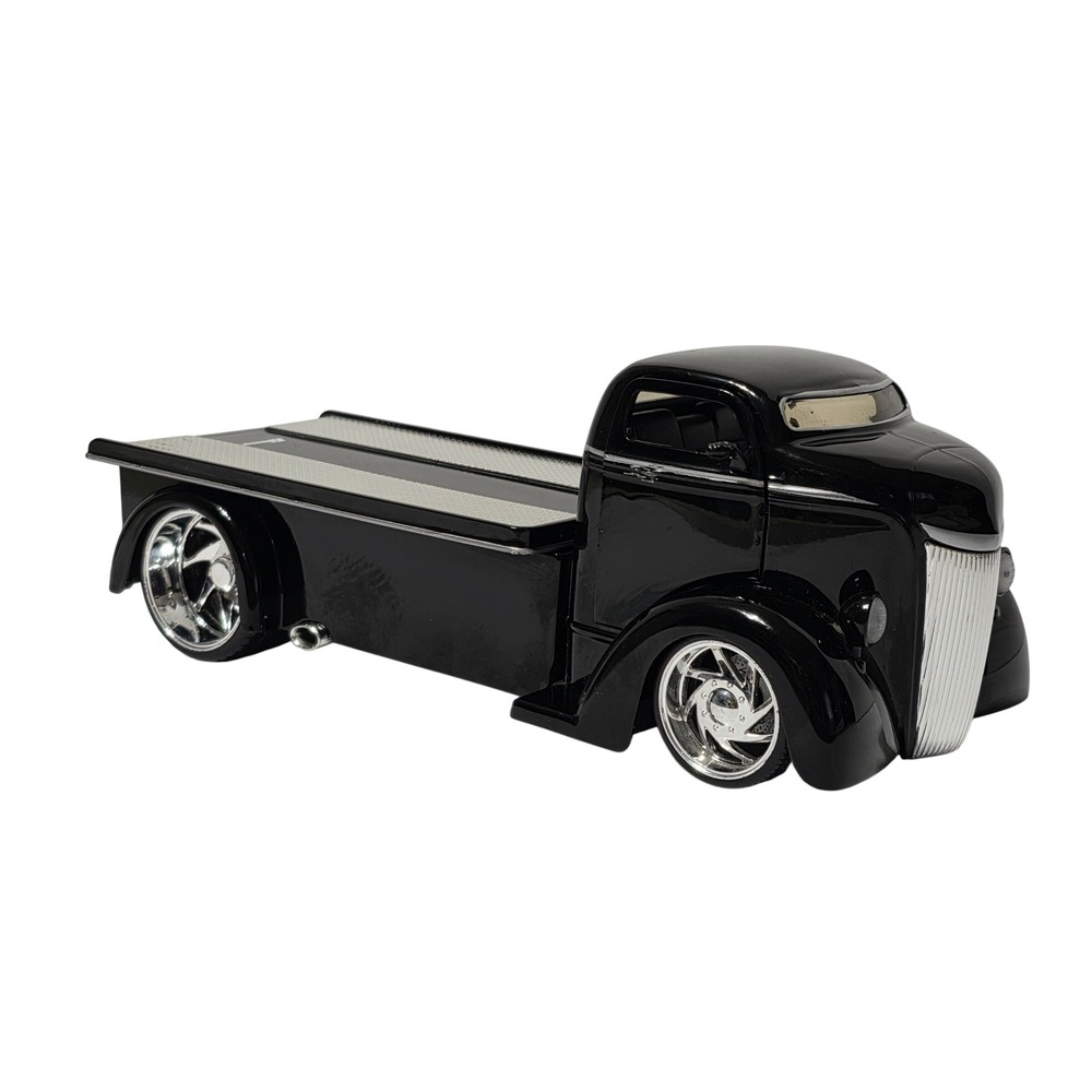 Jada Toys Design Team Black Custom Flatbed Hauler Truck Diecast 1:24 Scale